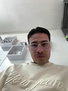 TavoHot_ 라이브 XXX 채팅