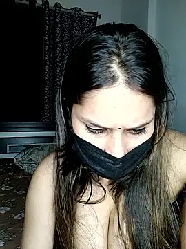 shilpa-singh Show in webcam