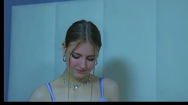 SofiaSarvainn Live XXX chat