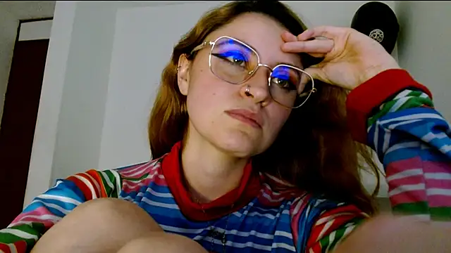 Juls_winter_ élő XXX-chatje