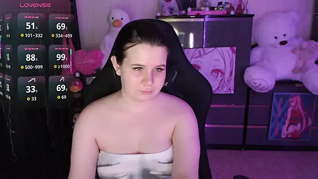 AmyVibess: онлайн-секс-чат