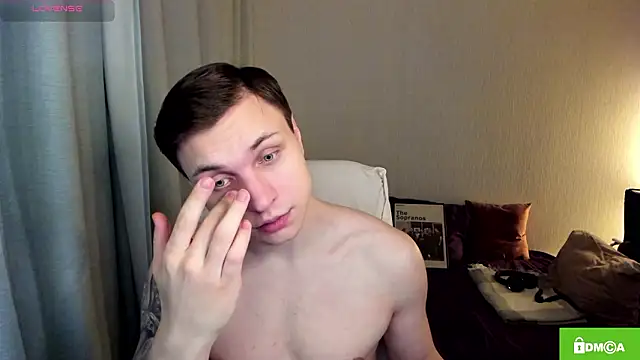 handsome_guy01: απευθείας συνομιλία ΧΧΧ