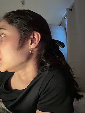 MadawiOud Live XXX-chat