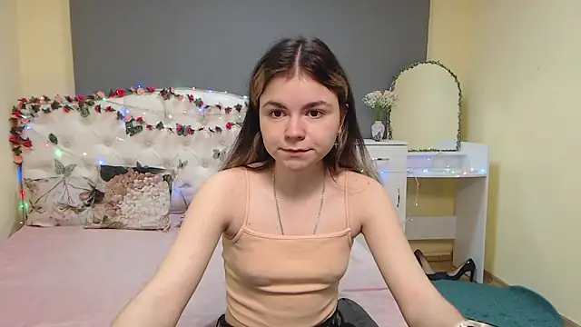 TinaRedly élő XXX-chatje