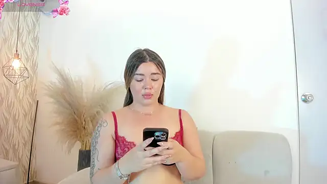 1m_dalhia élő XXX-chatje