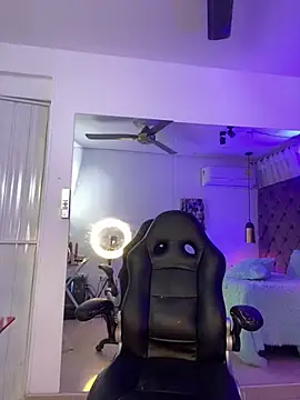 Chat XXX ao vivo de Auri__