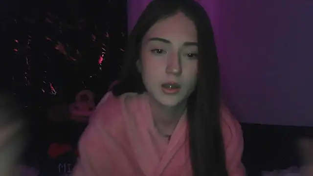 karlaluuvv Chat XXX in diretta