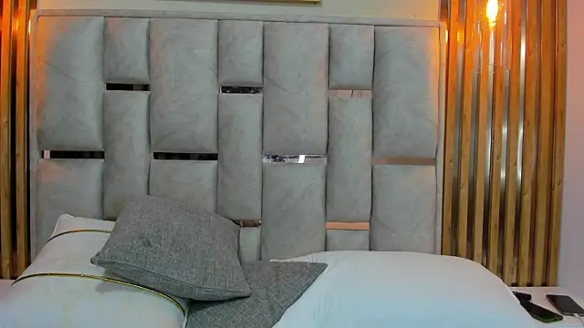 Онлайн чат XXX alanna_vega19