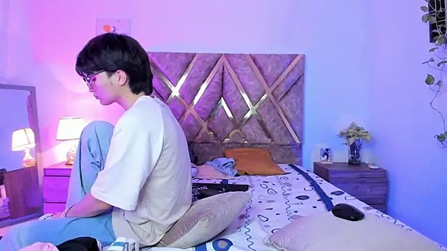 Chat XXX en directo de Kai_blaz