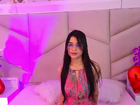 OliviaDiaz's Webcam Show