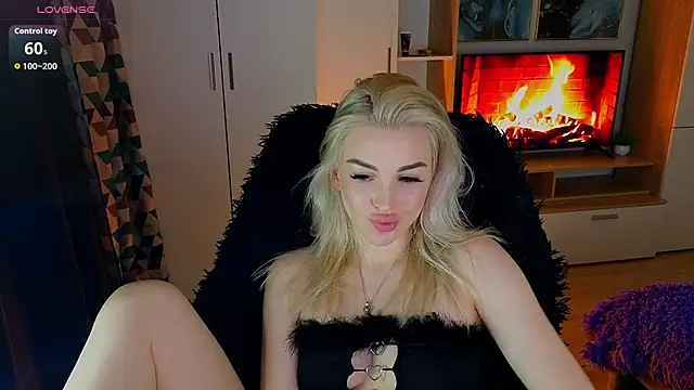 MilanaOmg's Live XXX Chat