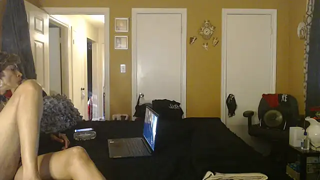 Chat XXX ao vivo de DivatheSnakecharmer