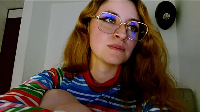 Juls_winter_'s Live XXX Chat
