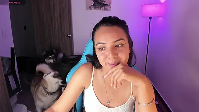 Nicole_Ss élő XXX-chatje