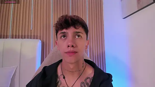 Tomy_Rox Adlı Modelin Web Kamerası Şovu