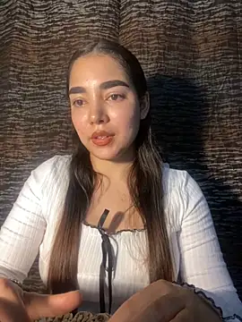 Živý XXX chat DulceChloe99