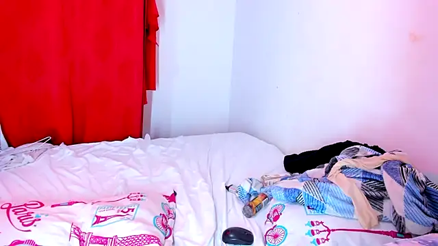 Emily_Coper18 现场XXX聊天