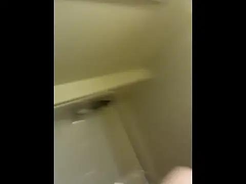 Онлайн чат XXX Bad_Boy69_MattZZZ