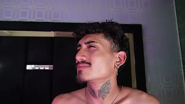 Dark_Eros_ – Kamerová šou