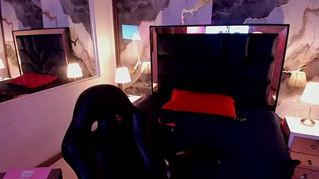 SusanVilla Adlı Modelin Canlı XXX Sohbeti