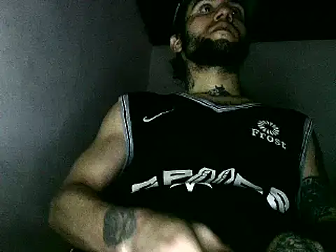 Christian_Stiven1 Adlı Modelin Canlı XXX Sohbeti