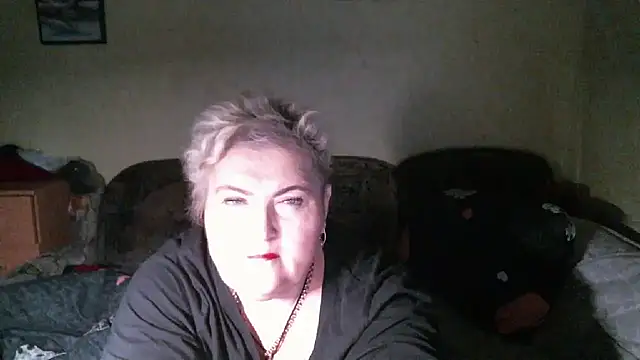 Lana555: онлайн-секс-чат