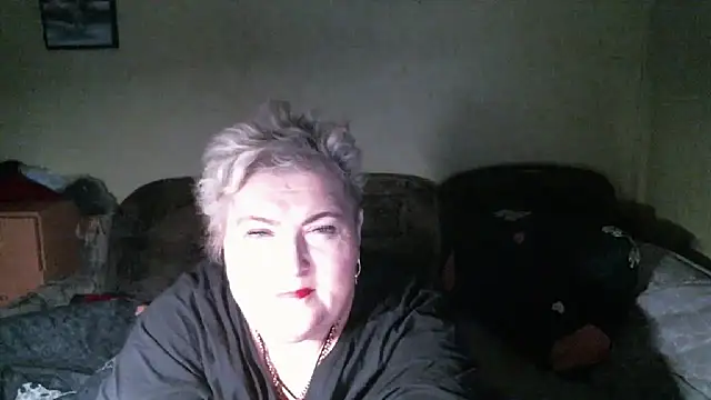 Lana555 现场XXX聊天