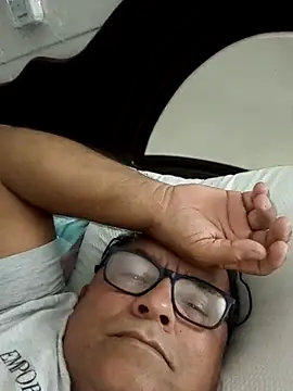 Misterymem63's Webcam Show