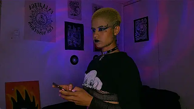 alex_one888 – Naživo XXX chat