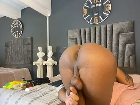 Онлайн чат XXX Robin_Rief