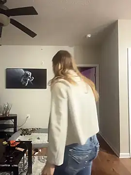 Онлайн чат XXX AllesandraLove