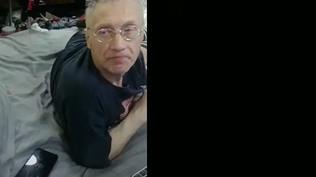 Lacht_Liden Live XXX-Chat