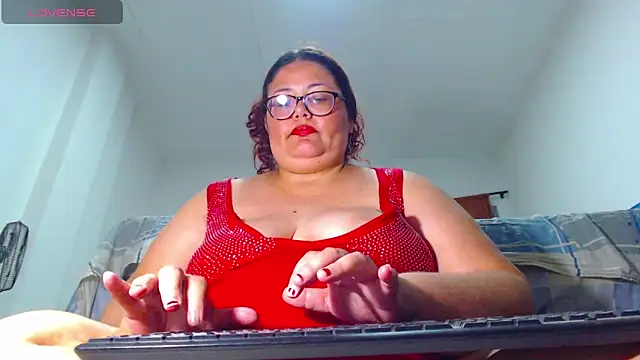 Chat XXX en directo de ashelymalefica