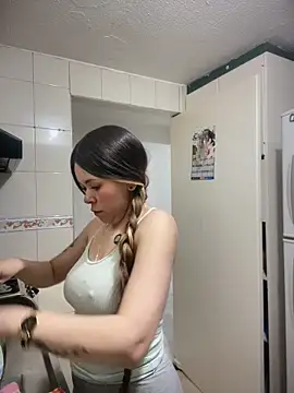 carolina16loveのライブXXXチャット