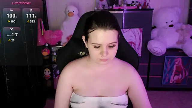 AmyVibess Chat XXX in diretta