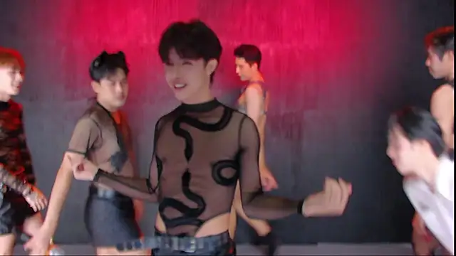 Queen-Vibe 即時 XXX 聊天