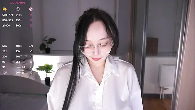 Chat XXX en directo de HannaHayles