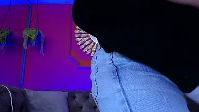 Julieta_Russell élő XXX-chatje