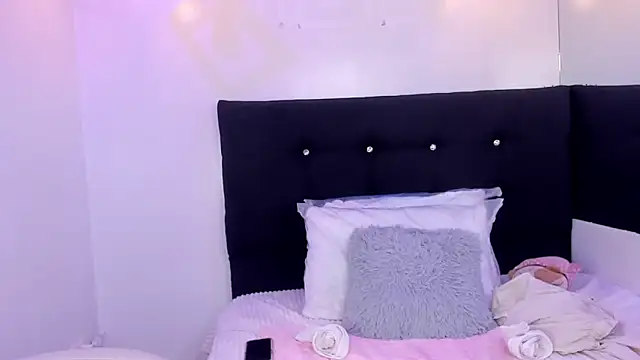 Chat +18 de Anniie__Evans ao vivo