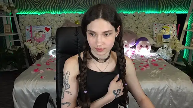 BabyFlowerr 即時 XXX 聊天