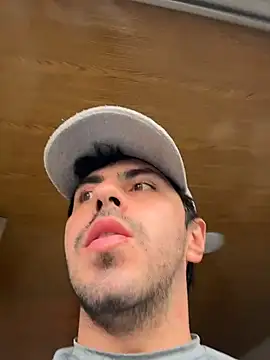 SuxxDiegoのライブXXXチャット