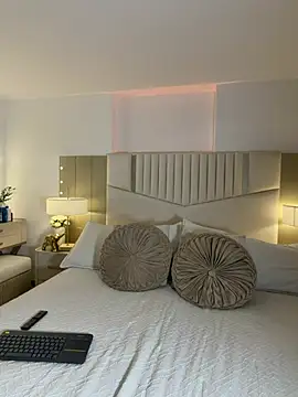 _laura_02 – Naživo XXX chat