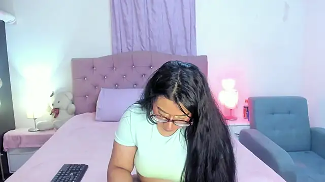 Latinabombsheell – Live XXX-chat