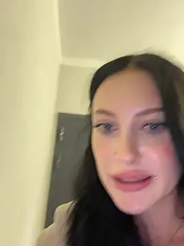 Chat +18 de Melissa_crazy ao vivo