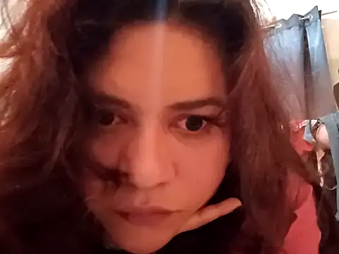 Kitty_WetXxX Webcam-Show