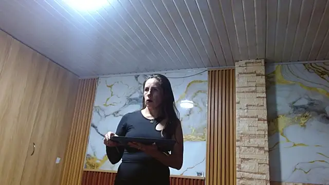 Chatroom XXX en direct de molly_andsam