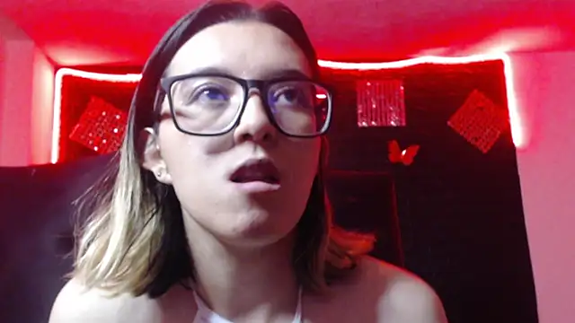Živý XXX chat cristal_hills_19