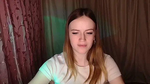 Illa_May's Live XXX Chat