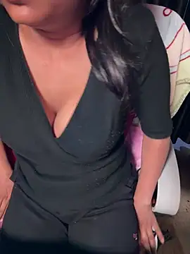 Lucky_Flora 即時 XXX 聊天