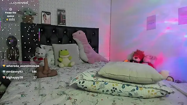 redgirlofficial লাইভ XXX চ্যাট